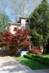 2101 Sherwood Ave, Louisville, KY 40205-1113