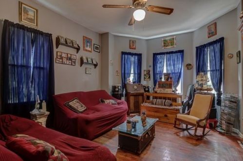 444 Brock Ave, New Bedford MA 02744-1437 exterior