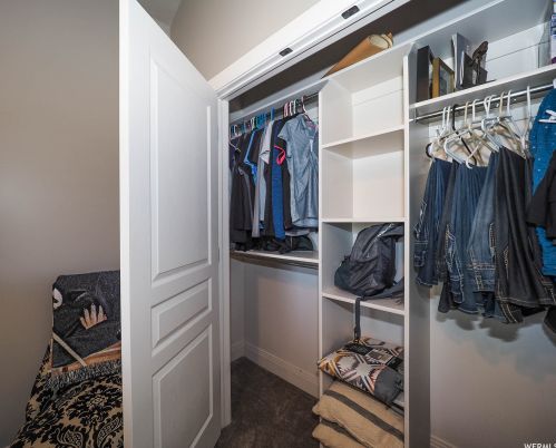 2161 Lorita Way, Sandy UT 84093-6514 exterior