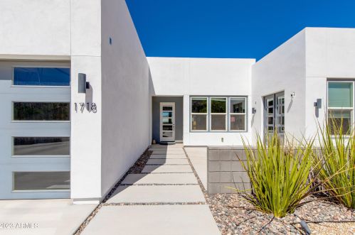 1718 Beth Dr, Phoenix, AZ 85042-8043
