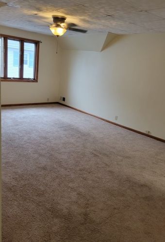 57 Whipple St, Fall River MA 02721-1818 exterior