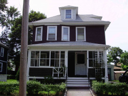 19 Washburn St, Newton, MA 02458-1303