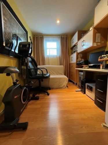 73 Harlem St, Worcester MA 01610-2161 exterior