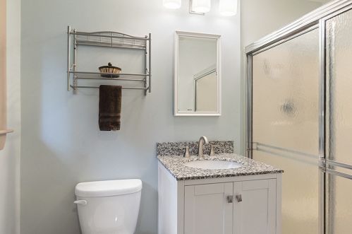 176 Woodland Rd, Southborough MA  01772-2035 exterior