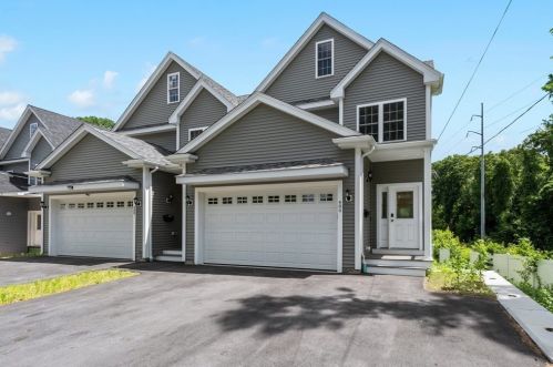 486 Hamilton St, Worcester, MA 01604-1231