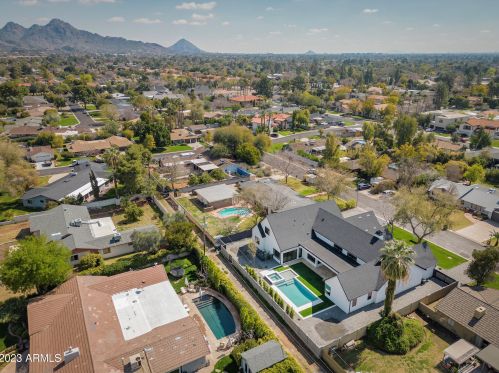 222 Belmont Ave, Phoenix AZ  85021-7229 exterior