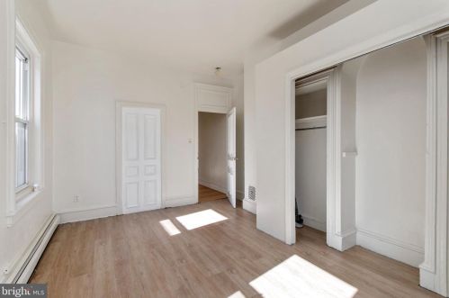 2013 15 St, Philadelphia PA 19121-2301 exterior