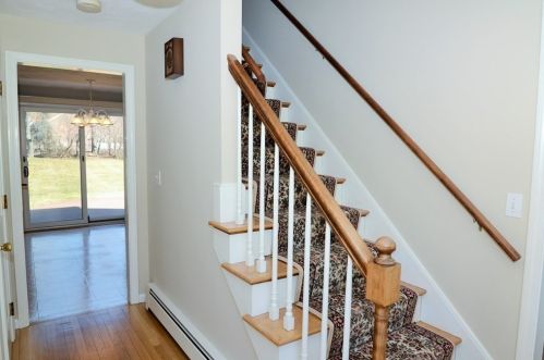 10 Foley Dr, Southborough MA 01772-1605 exterior