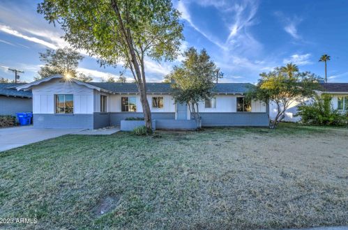 9022 18th Dr, Phoenix, AZ 85021-2908