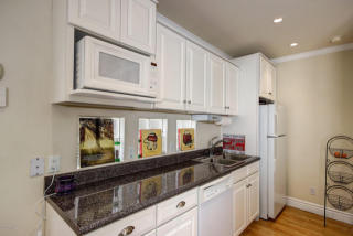 120 Kaler Dr, Phoenix AZ  85021-7239 exterior