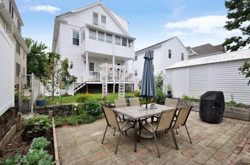 68 Thorndike St, Arlington MA 02474-8730 exterior