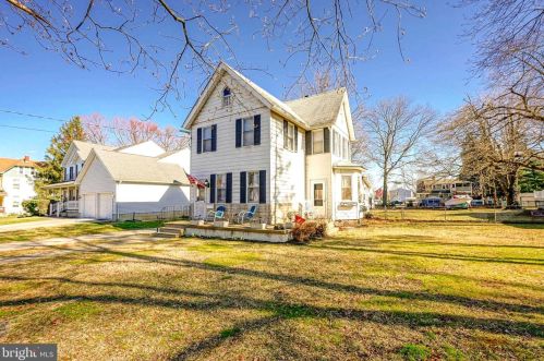 313 Elm St, West Deptford, NJ 08093-1336