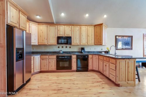 3008 Wedge Cir, Park City UT 84098-5894 exterior