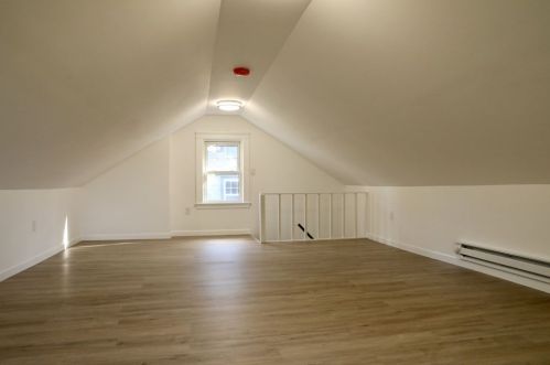 32 Sutherland Rd, Arlington MA  02476-5746 exterior