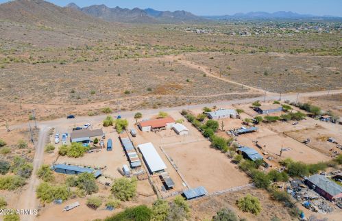 39510 12th St, Phoenix AZ  85086-7336 exterior