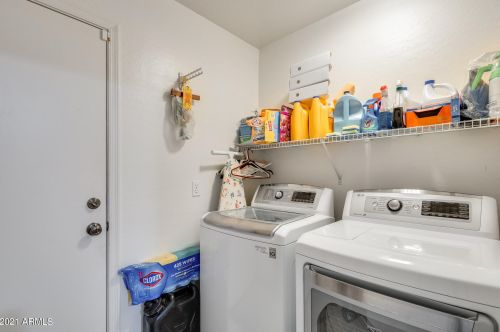 3127 Alta Vista Rd, Phoenix AZ 85041-5211 exterior