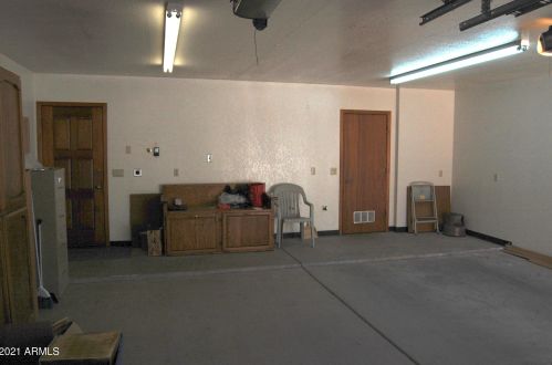 1602 Echo Ln, Phoenix, AZ 85020-3922