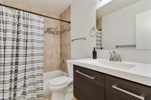 3815 28 St, Phoenix AZ 85008-4740 exterior