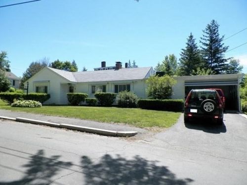 6 Brook St, Methuen, MA 01844-5002