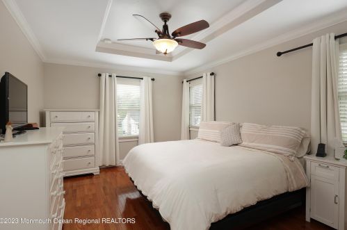 26 Orch Pl, Little Silver NJ 07739-1428 exterior