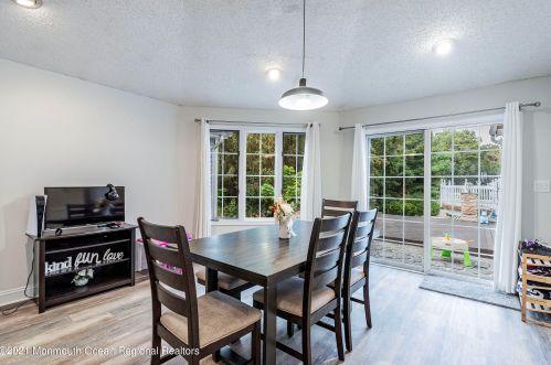 49 Cooks Bridge Rd, Jackson Twp NJ  08527-2523 exterior