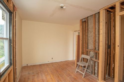 94 Langley St, Fall River MA 02720-4004 exterior