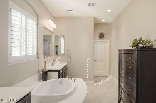 4525 33 Pl, Phoenix AZ 85018-3915 exterior