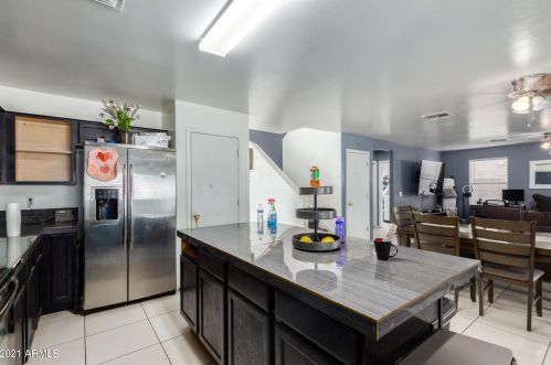 2425 65 Dr, Phoenix AZ 85043-1950 exterior