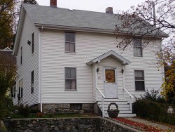 387 Lowell Ave, Newton, MA 02460-2148