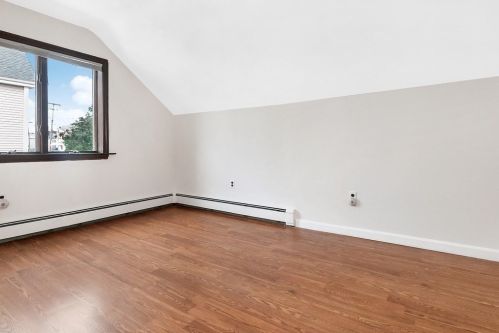 235 Chelsea St, Everett MA 02149-4807 exterior