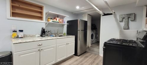 264 Davis Ave, Kearny NJ 07032-3402 exterior