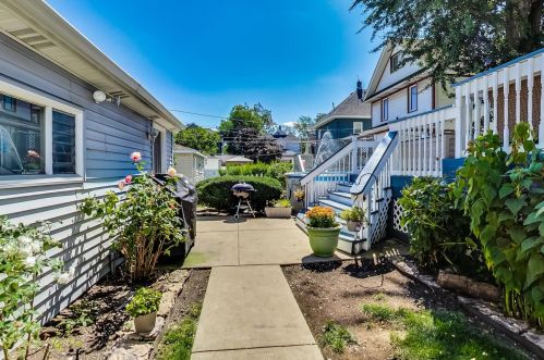 3325 Kenilworth Ave, Forest View IL 60402-1661 exterior