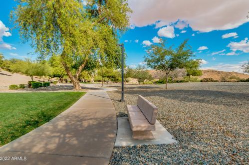 1004 Amberwood Dr, Phoenix AZ  85048-1937 exterior