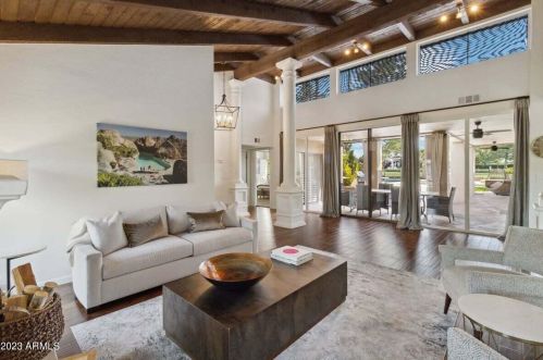 5327 26th St, Phoenix AZ 85032-8017 exterior