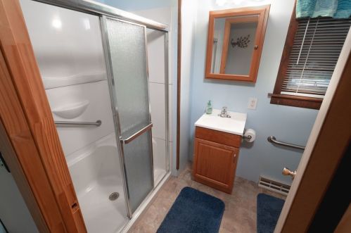 38 Wind Dr, Plymouth MA 02360-2714 exterior