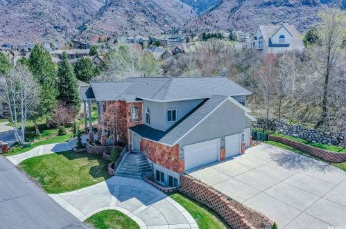 35 Lone Holw Dr, Sandy UT 84092-5530 exterior