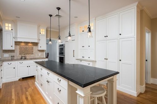 33 Franklin Rodgers Rd, Hingham MA 02043-2665 exterior