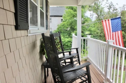 81 Burrill Ave, East Bridgewater, MA 02324-2727