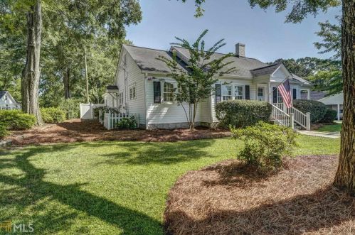 945 College Ave, Conyers GA 30012-4423 exterior