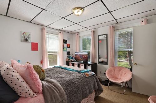 32 Corthell Ave, Whitman MA 02382-1803 exterior