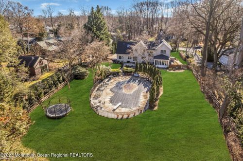 130 Rumson Pl, Little Silver NJ  07739-1044 exterior