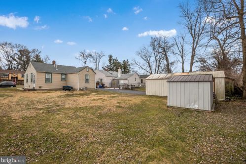 431 Prince St, West Deptford NJ 08096-5711 exterior