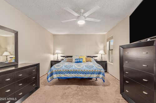 3810 Carol Ann Way, Phoenix AZ 85032-4063 exterior