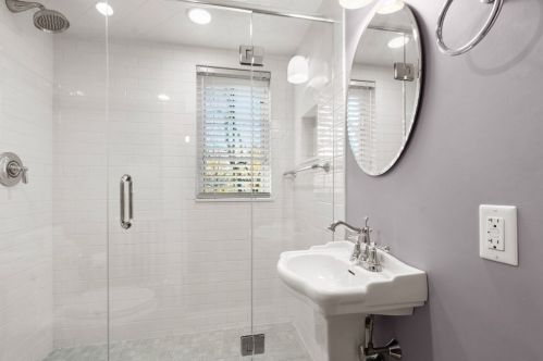 48 Cary Ave, Milton MA 02186-4222 exterior