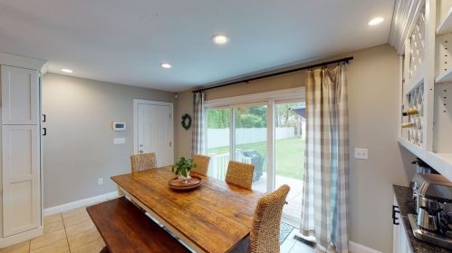 32 Eames St, North Reading MA 01864-2116 exterior