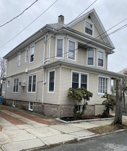 145 Brownell St, New Bedford, MA 02740-2315