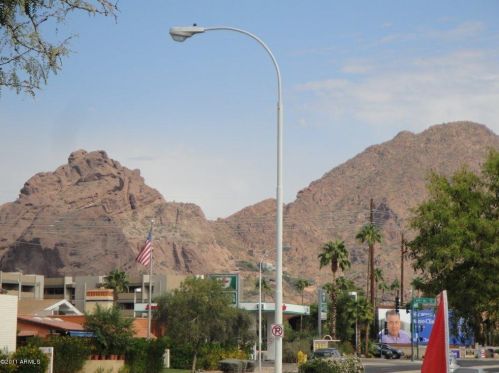 3825 Camelback Rd, Phoenix AZ 85018-2643 exterior