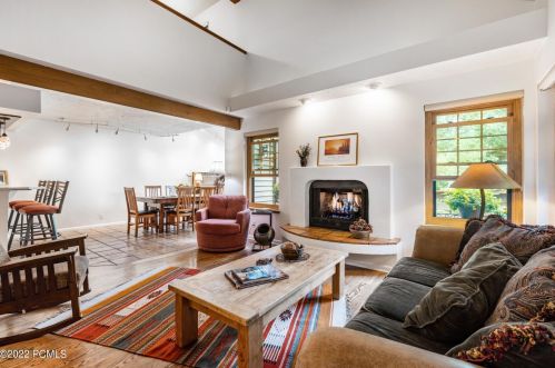 3073 Fawn Dr, Park City UT 84098-5368 exterior