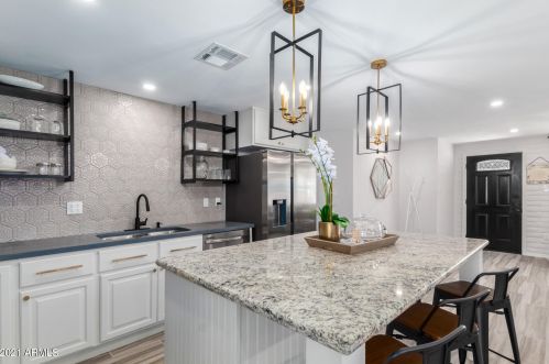 7202 Coolidge St, Phoenix AZ  85033-1429 exterior