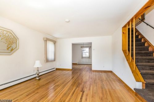 11 Dorothea Ter, Belleville, NJ 07109-1515